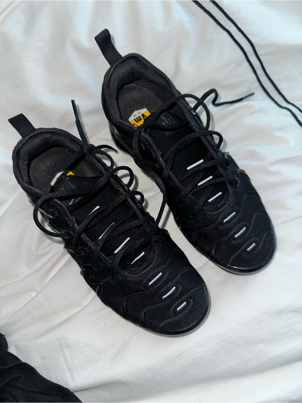 Nike Men Air VaporMax Plus Black - Picture 2 of 6